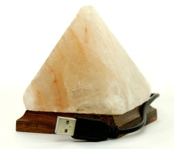 USB SALZLAMPE "PYRAMIDE"